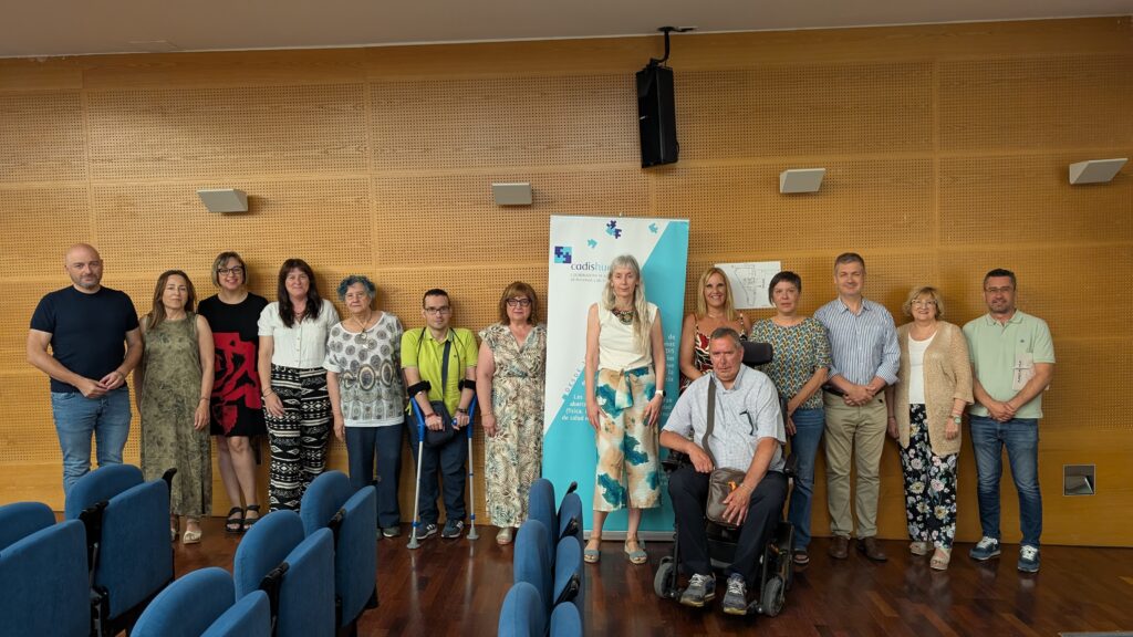 Asistentes a la Asamblea General de CADIS Huesca.